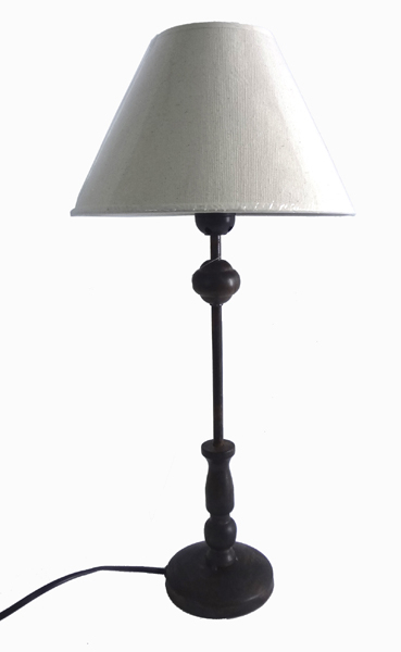 Tischlampe SOLVEIG im klassischen Landhaus-Stil